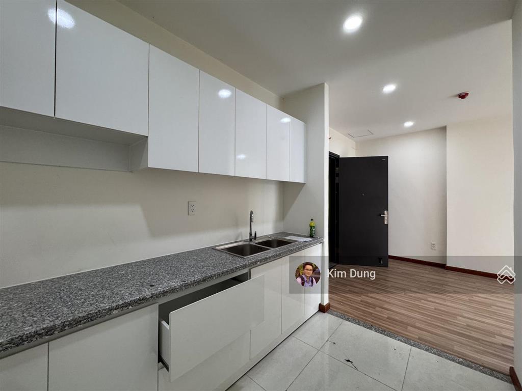 Bán căn hộ mặt tiền võ văn kiệt 2pn2wc giá 2.9ty