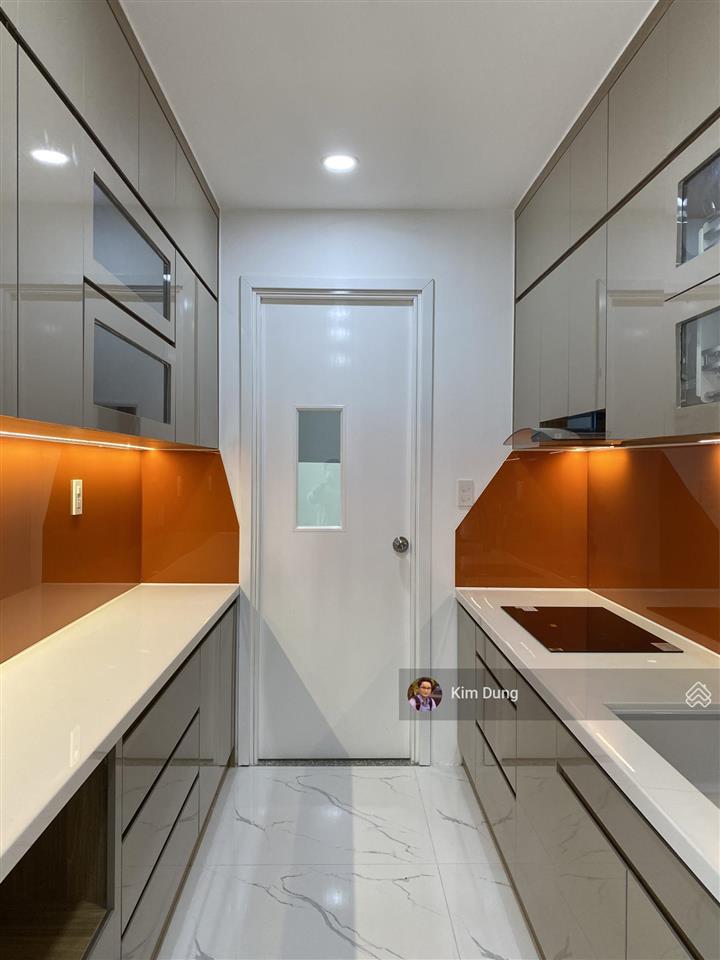 Bán căn hộ góc 2pn 2wc diamond riverside 3.3 tỷ full nội thất view võ văn kiệt