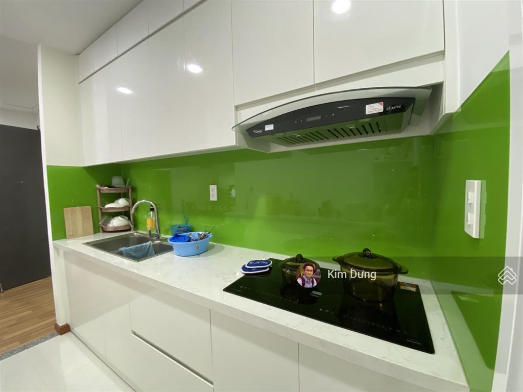 Cho thuê căn hộ diamond riverside (sát quận 6) giá 9 triệu nội thất cơ bản