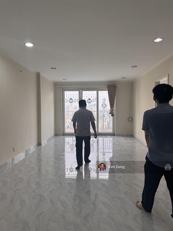 Cho thuê chung cư carina 8,5tr có 2 máy lạnh, 2pn 2wc có ban công