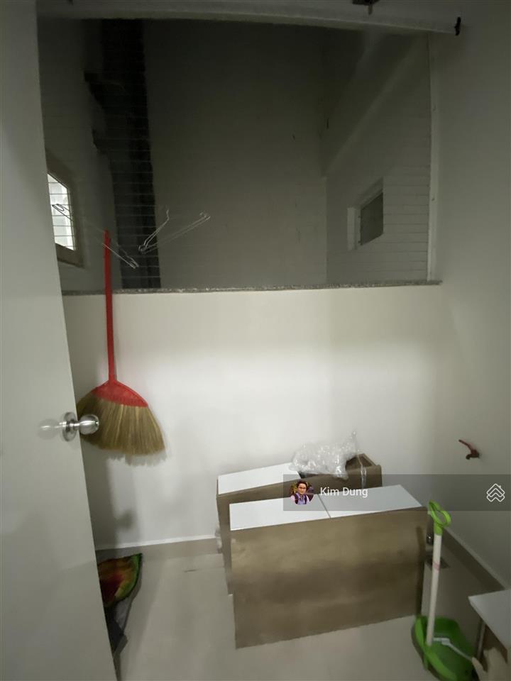 Cần bán căn hộ 2pn2wc diamond riverside hướng nam tầng thấp 3.2ty