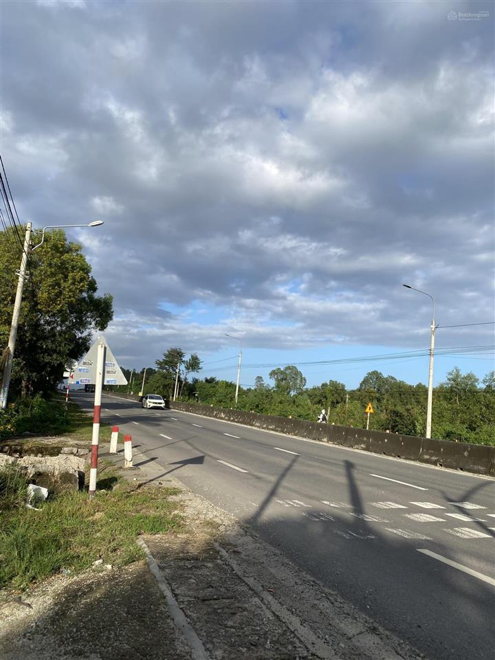 Đất mặt tiền quốc lộ 1a full thổ cư, đối diện trường cấp 3, mặt tiền 9m, giá chỉ hơn 7tr/m2