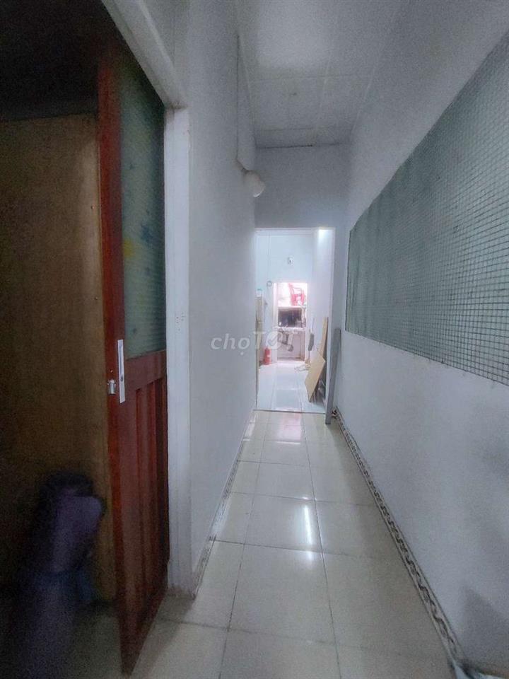 Cho thuê nhà Mặt tiền hẽm đường Phạm Hùng C1  DT.4×16, Nhà trệt 1Phòng