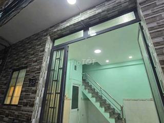 Cho thuê nhà đường Quốc Lộ 50 DT.4m×5m } 1 Lầu 2 Phòng ngũ 1 toilet.