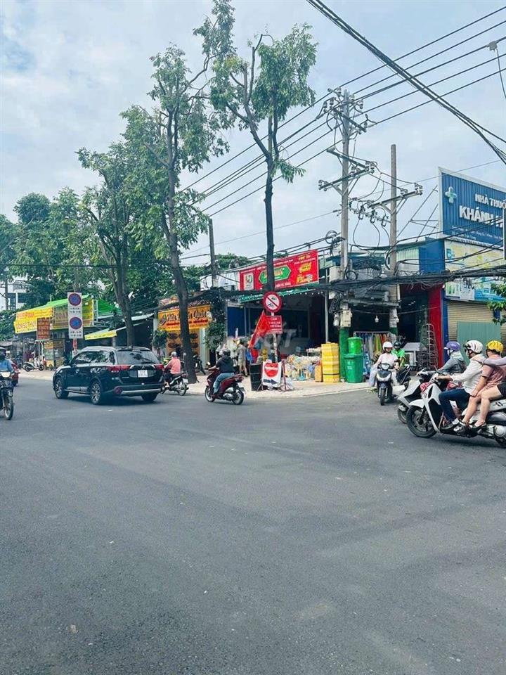 Cho thuê nhà Mặt Tiền Hẽm đường Phạm Hùng C1 DT.5m×18m } 1 Lầu 2 Phòng