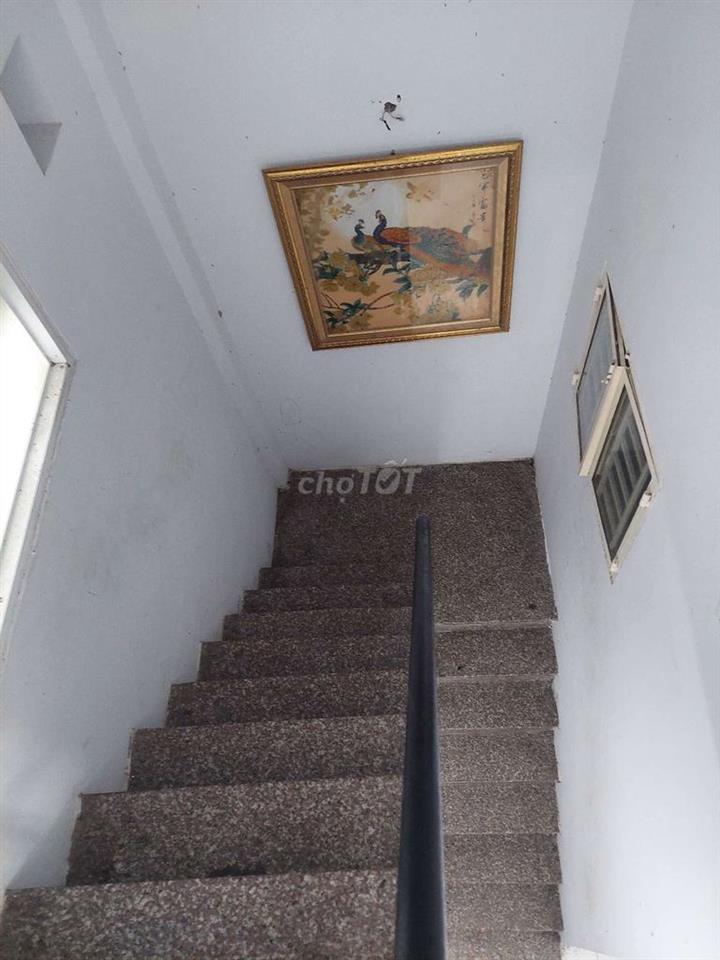Cho thuê nhà Mặt Tiền đường Bùi Minh Trực P5.Q8 DT.4m×14m, 1Lầu 3Phòng
