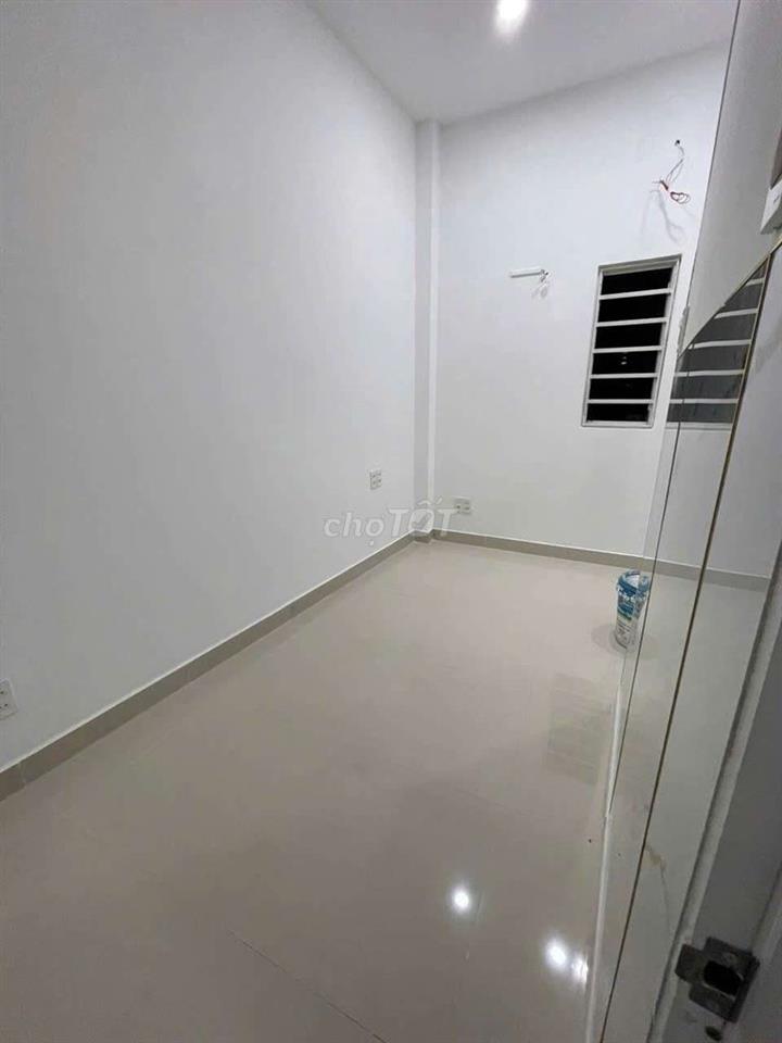 Cho thuê nhà đường Phạm Thế Hiển P3Q8 DT.3m5×6m5 } 2Lầu 2Phòng 2toilet