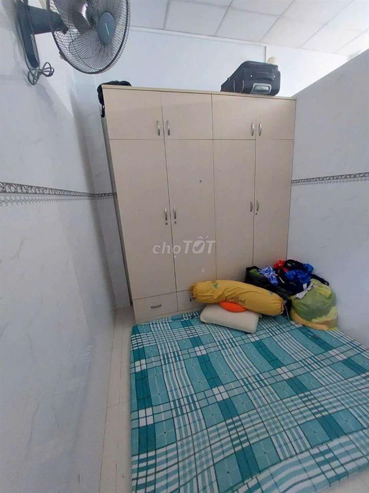 Cố nhà đường Trần Xuân Soạn P.Tân Hưng Q7 DT.4m×16m } 1 Lầu 1Phòng 2wc