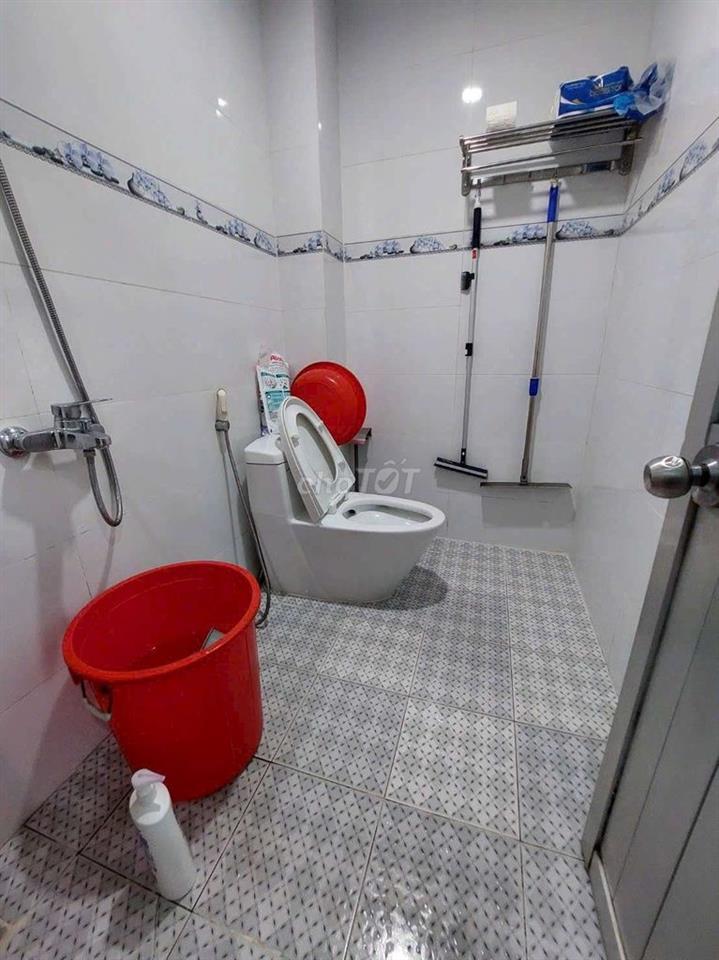 Cố nhà đường Trần Xuân Soạn P.Tân Hưng Q7 DT.4m×16m } 1 Lầu 1Phòng 2wc