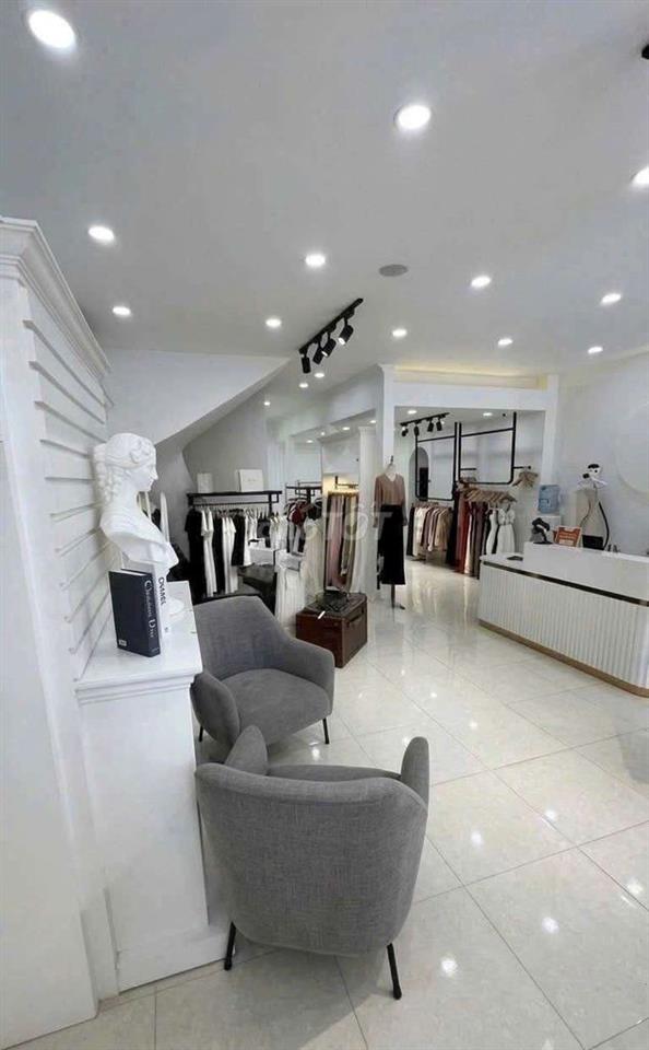 SIÊU PHẨM NHÀ MỚI - 25A Hoa Đào, Phú Nhuận. DTSD 320m2, 4 tầng