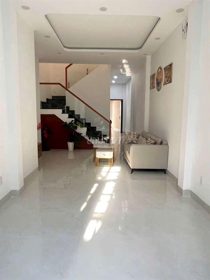 NHÀ MỚI XÂY - 32A Huỳnh Văn Bánh - Phú Nhuận - DTSD 300m2