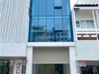 NHÀ MỚI ỐP KÍNH SÀN SUỐT TM - 152A Phan Xích Long. DT 5x20m, DTSD 400m