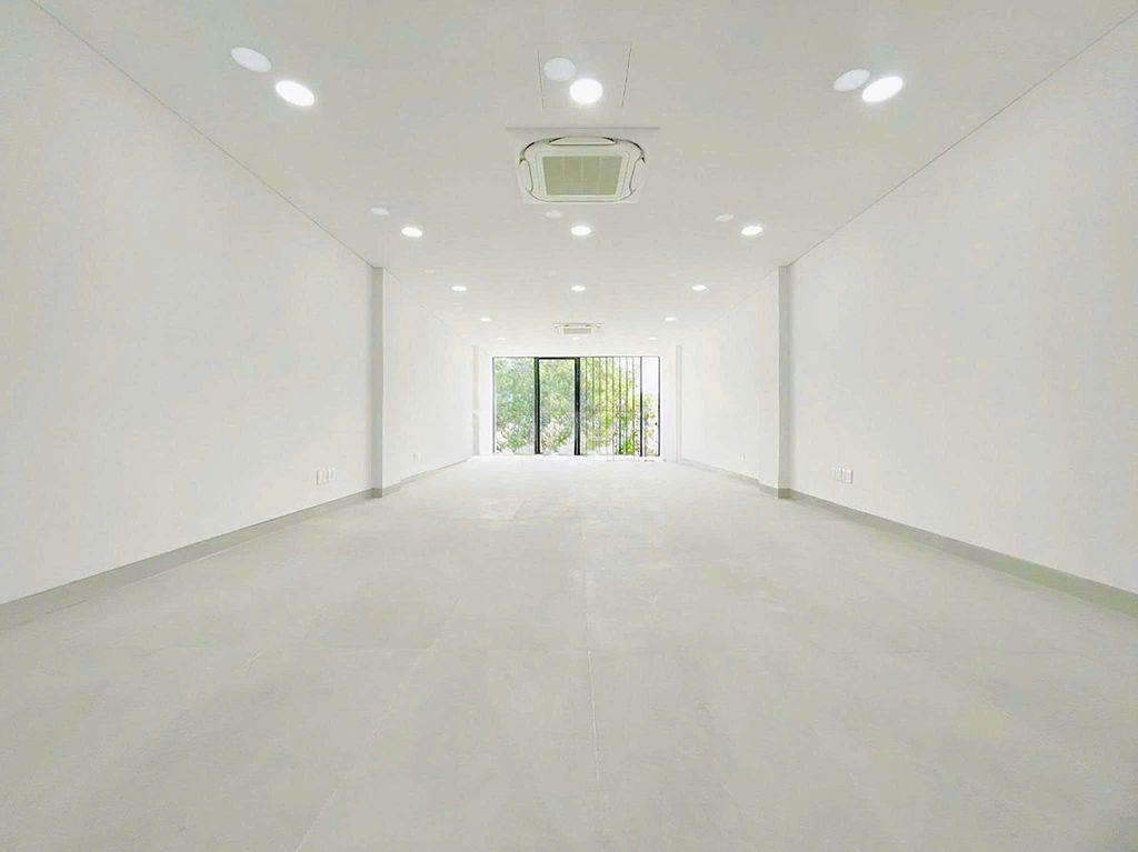 NHÀ ĐẸP ỐP KÍNH KHU BÀU CÁT CÓ TM - 78A Trương Công Định, Tân Bình