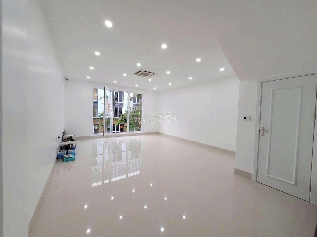 CỰC PHẨM NHÀ MỚI – 76A Cửu Long, Tân Bình. Nhà mới ốp kính