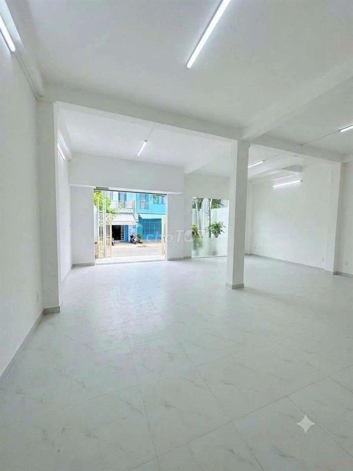 SIÊU PHẨM NHÀ RỘNG 8M - 80E Bàu Cát Tân Bình. DTSD 480m2
