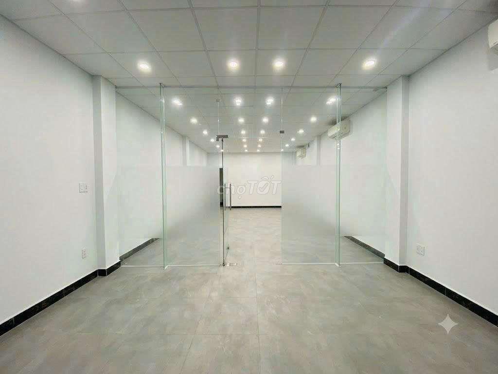 NHÀ NGANG 6M HIẾM CÓ PHAN XÍCH LONG- Ngan 6m, 3 Tầng Lầu, Sàn Suốt