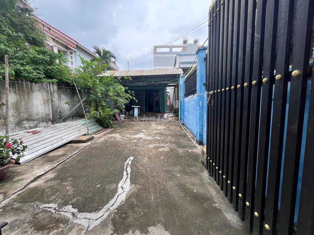 Nhà cấp 4 diện tích rộng 203m2