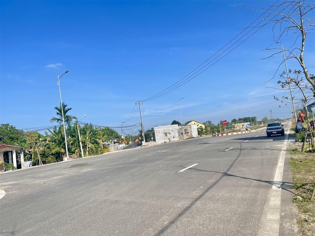 Chính chủ e cần bán lô 2 mặt tiền đường nhựa 7,5m ngang8mdân đông đúc có thể kinh doanh liền sổ sẵn