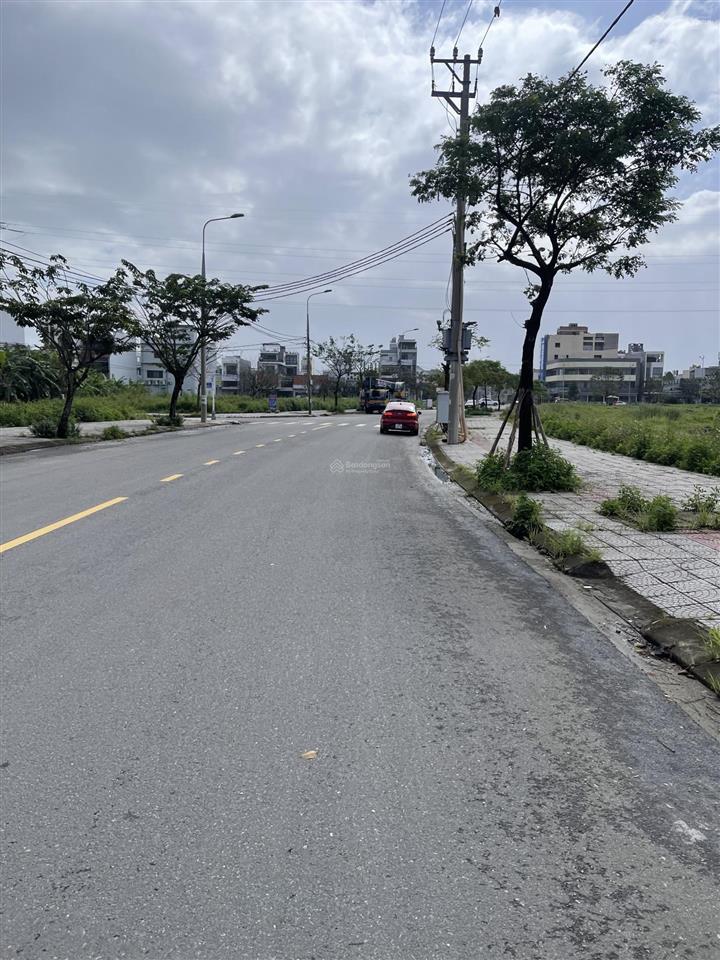 Chính chủ e cần bán lô 2 mặt tiền đường nhựa 7,5m ngang8mdân đông đúc có thể kinh doanh liền sổ sẵn