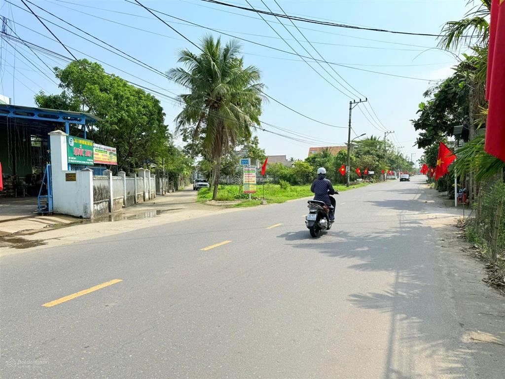 Bán gấp lô đường nhựa hòa tiến thông nam kỳ khởi nghĩa chỉ 100m sổ sẵn cách sân bay 12km