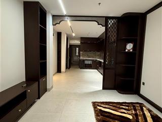 Gia đình cần bán nhà phân lô cán bộ 2 mặt tiền, có thang máy xây 6,5 tầng phố nguyễn chí thanh