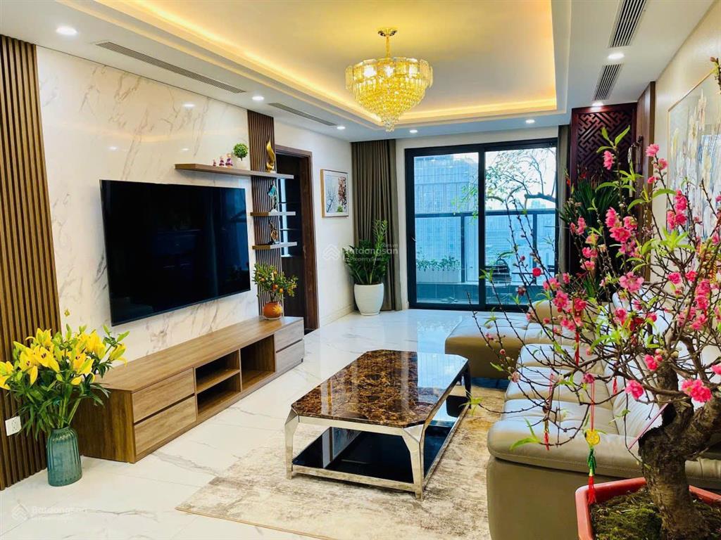 Gia đình cần bán cắt lỗ gấp căn hộ 4 pn chung cư cao cấp 16 phạm hùng sunshine center giá 84 triệu