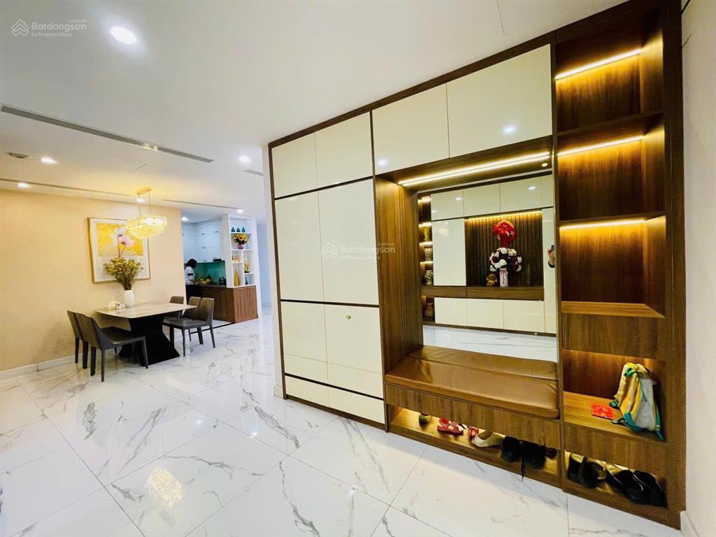 Gia đình cần bán cắt lỗ gấp căn hộ 4 pn chung cư cao cấp 16 phạm hùng sunshine center giá 84 triệu