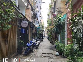 Nhà chính chủ, trung tâm q3, cách công viên số 1 lý thái tổ 1 phút đi bộ