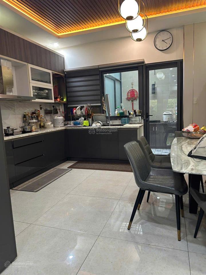 Chủ nhà cần bán nhà đường lê hữu kiều 5x20m, 3 lầu, giá 29 tỷ  p. bình trưng, quận 2