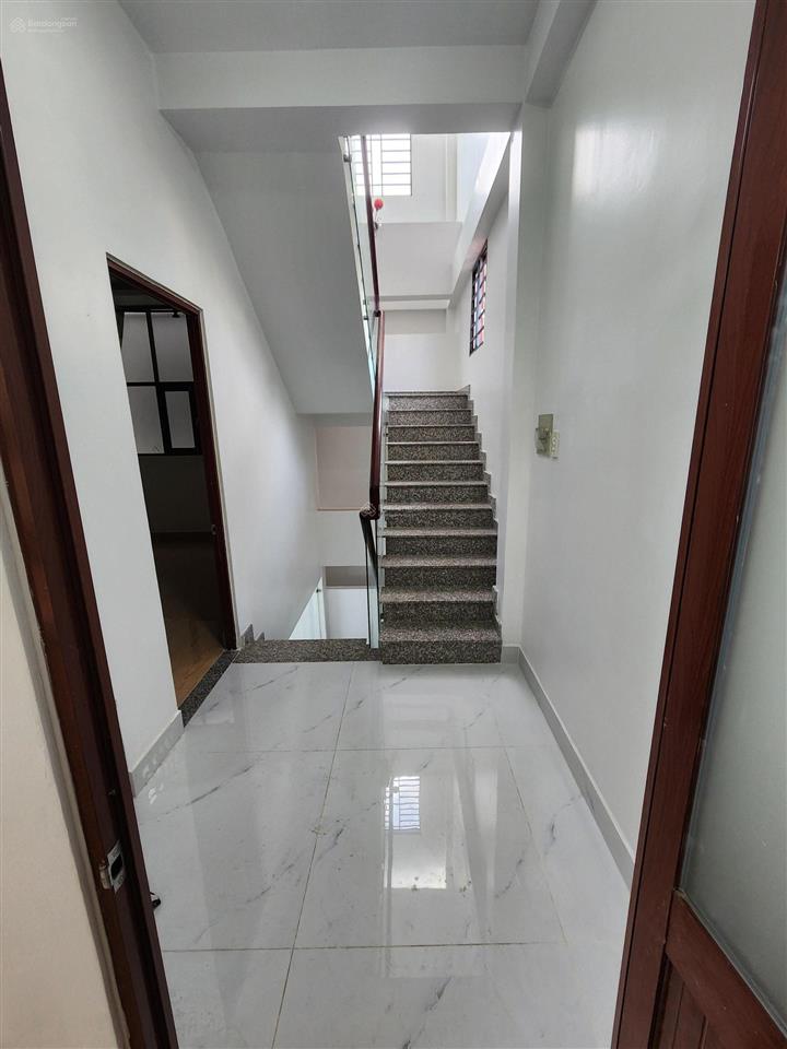 Nhà trung tâm quận 9, p.tăng nhơn phú a, dt xây dựng 147m2, giá 7.1 tỷ, ngay trường đh marketing