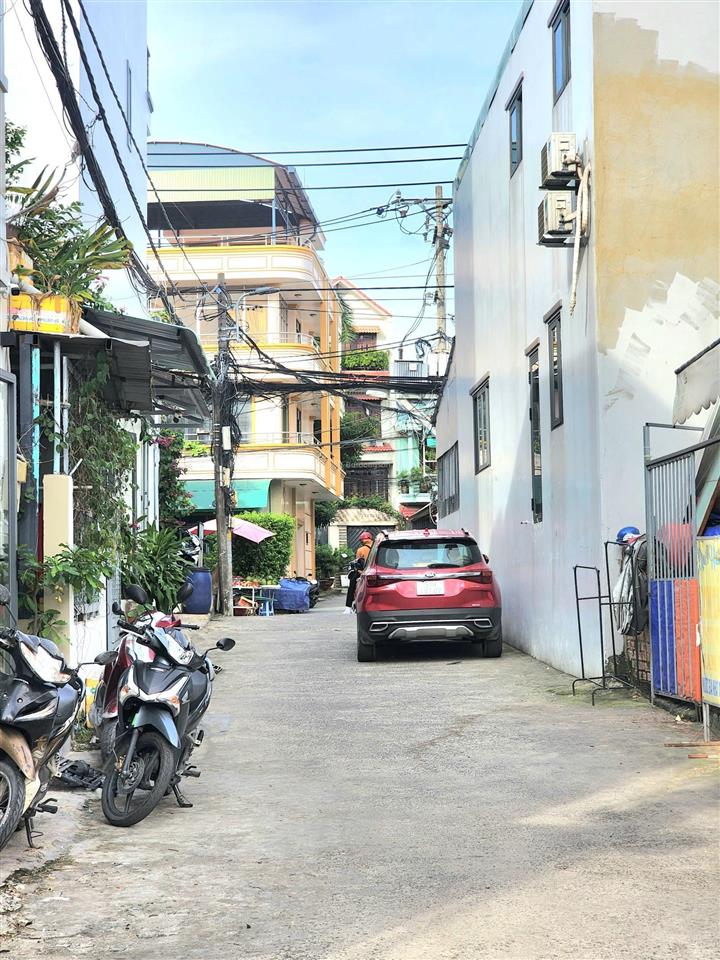 1 xẹt lã xuân oai, ngay chợ nhỏ, tăng nhơn phú a, dt 57m2, giá 5.2 tỷ