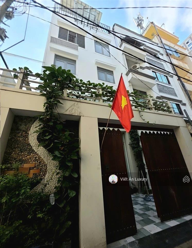 Bán nhà 5 tầng  8 phòng ngủ master ngay trung tâm quận 1  có thang máy  90m2  hoàn công đủ