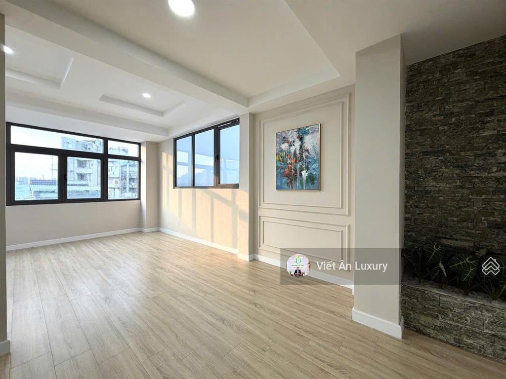 Bán nhà 5 tầng  8 phòng ngủ master ngay trung tâm quận 1  có thang máy  90m2  hoàn công đủ