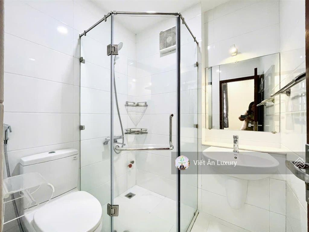 Bán nhà 5 tầng  8 phòng ngủ master ngay trung tâm quận 1  có thang máy  90m2  hoàn công đủ