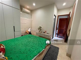 Bán gấp nhà hxh đề thám, quận 1  sát bên bùi viện. lô góc không lộ giới  giá 12.5 tỷ  giữ tiền