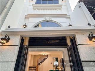 Nhà đẹp ngay phan đăng lưu và vạn kiếp. tiện ích vô vàn  3pn lớn. full nội thất  giá 7,85 tỷ tl