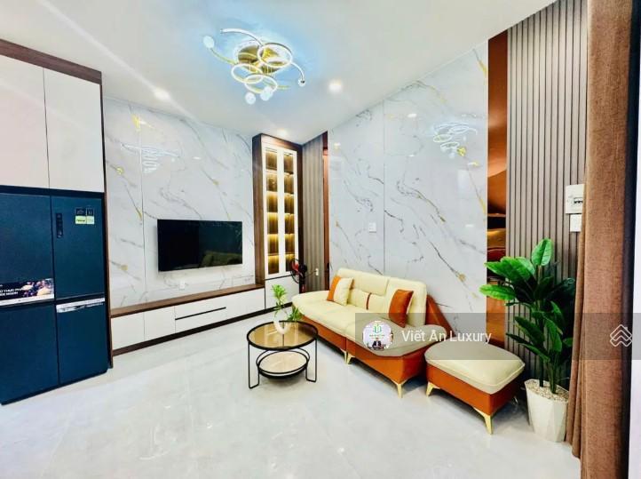 Chủ giảm gấp 400tr  nhà đẹp bùi văn thêm 3 pn  sát công viên gia định  giá mới 7.5 tỷ