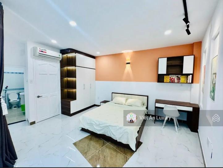 Chủ giảm gấp 400tr  nhà đẹp bùi văn thêm 3 pn  sát công viên gia định  giá mới 7.5 tỷ