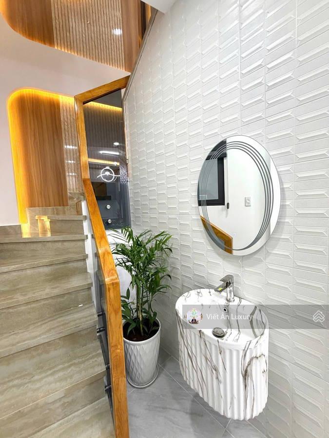 Quận 1  ngang khủng 6.6m  võ thị sáu p.tân định  8.35 tỷ cho 45m2 full tiện ích