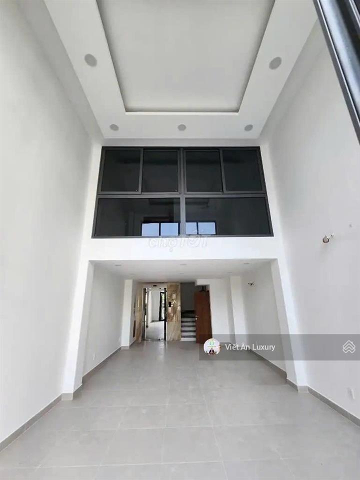 Mặt tiền kd sầm uất tại quận 1  6 tầng  thang máy. vị trí đắc địa thuận tiện kết nối. 65m2  27tỷ
