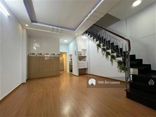 Bán nhanh nhà riêng 50m2 đào duy từ, q10 giá cực tốt đang cho thuê 200tr/năm