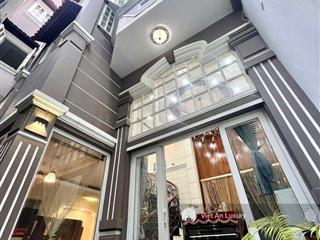 Nhà phố mà là villa mini đặng dung quận 1 ngang 11m không gian sống riêng tư giữa trung tâm