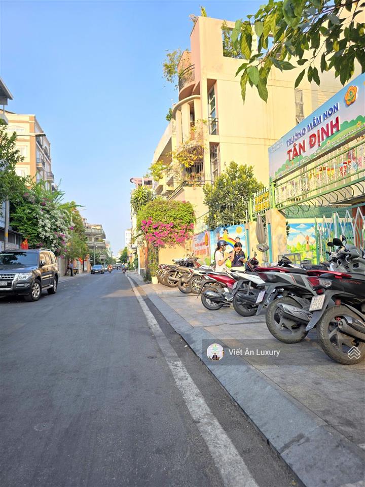 Nhà phố mà là villa mini đặng dung quận 1 ngang 11m không gian sống riêng tư giữa trung tâm