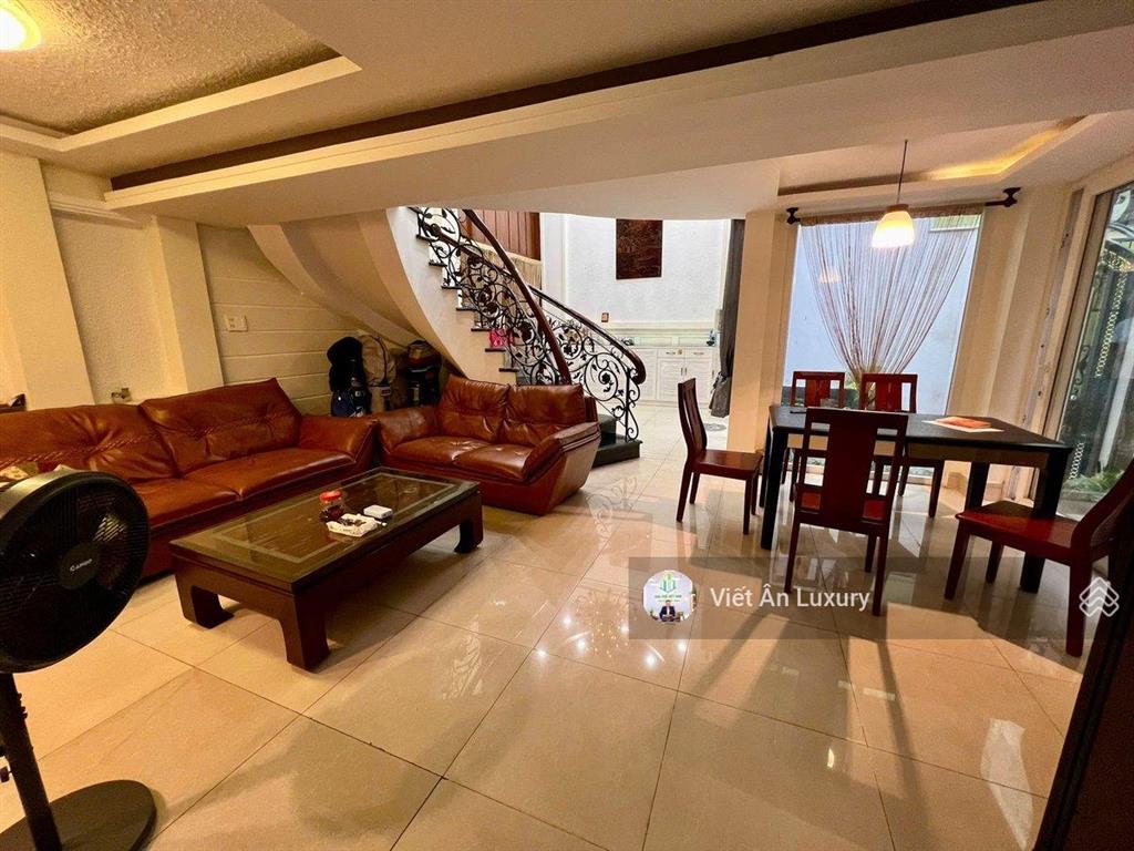 Nhà phố mà là villa mini đặng dung quận 1 ngang 11m không gian sống riêng tư giữa trung tâm