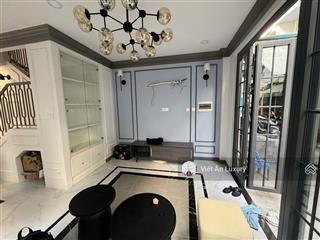 Bán nhà góc 3 mặt tiền hẻm võ văn kiệt  nguyễn cảnh chân, quận 1 ngang 10m, hxh  nhà mới 100%
