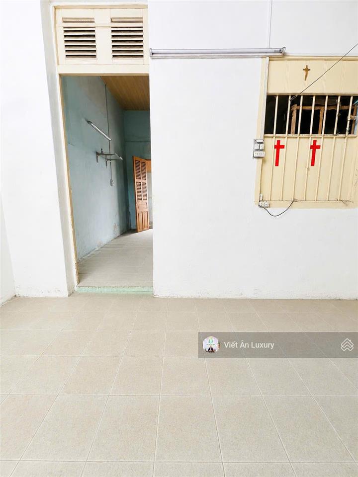 Nhà trung tâm quận 1 lý tự trọng ngang 4.55m hiếm hẻm 1 trục xây 5 tầng. nhà cũ tiện xây