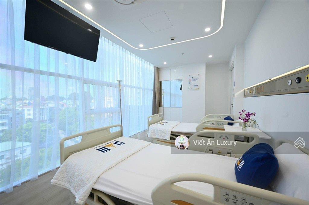 Tòa nhà góc 2 mặt tiền nguyễn trãi quận 1, ngang 30m hiếm 2 hầm 10 tầng mới 100% dòng tiền 915tr/th