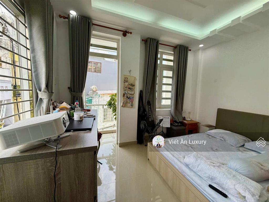 Bán nhà lô góc 2 mặt thoáng hxh  trung tâm phú nhuận  thích quảng đức  5 tầng  4pn  nhỉnh 10t