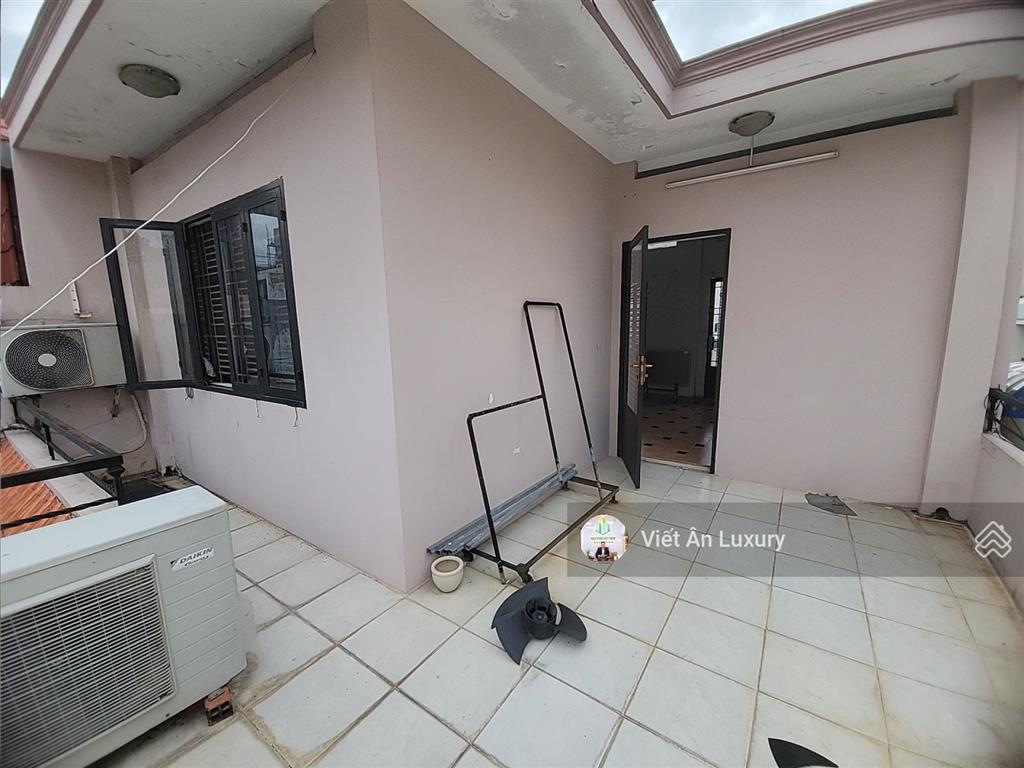 Bán nhà hxh trần hưng đạo quận 1 ngang 6,8m nhà đẹp 4 tầng full nội thất  công năng tốt