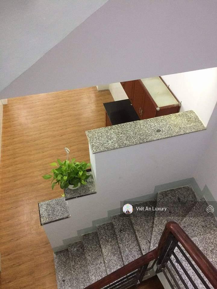 Bán nhà quận 1 nguyễn văn cừ 8 phòng ngủ  thách thức đầu tư khai thác dòng tiền 30tr/th  xem ngay